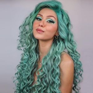- - ♥️ 22” GREEN KINKY  CURLY  LACEFRONT FRONT WIG NWT